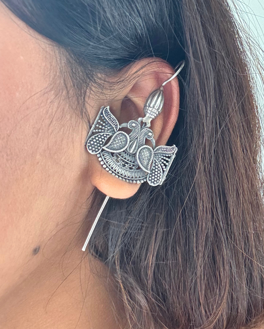 Morepankh Oxidised Earcuff