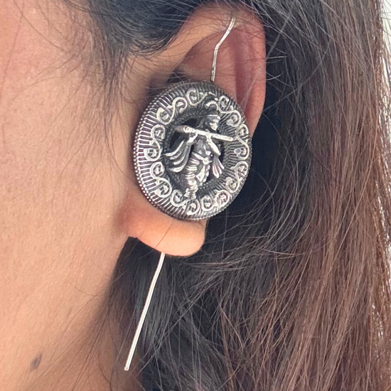 Krishna Aur Basuri Oxidised Earcuff