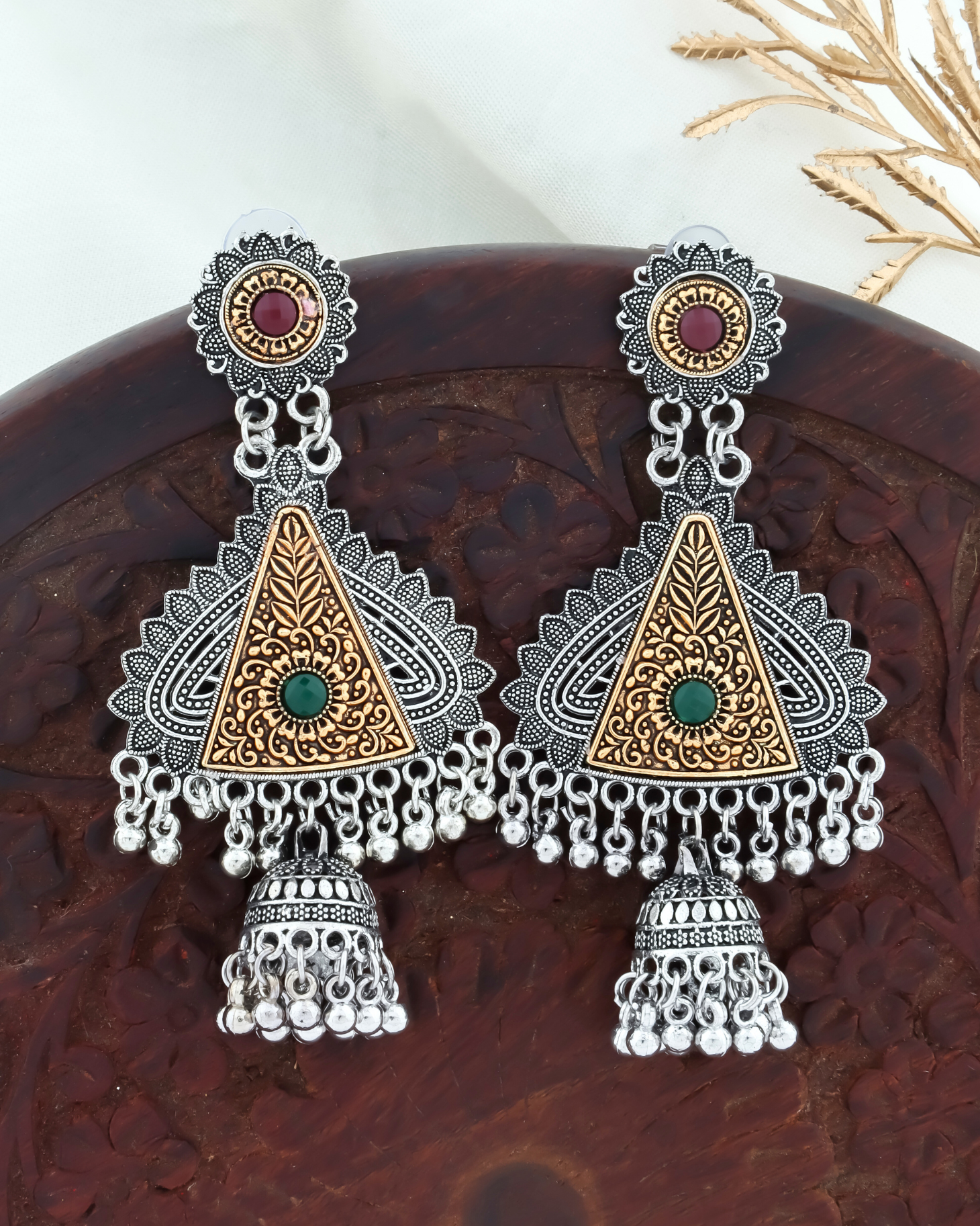 Urmi Jhumka