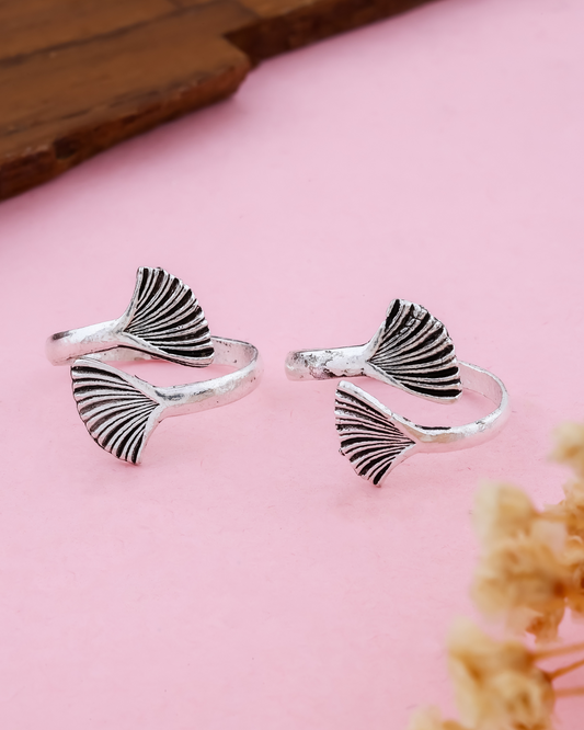 Oyster Shell Toe Ring - Set of 2