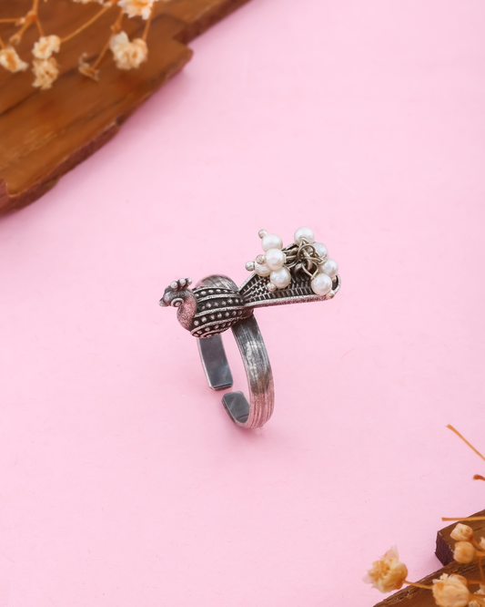 Peacock Silver Pearl Ring