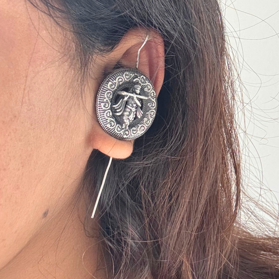 Krishna Aur Basuri Oxidised Earcuff