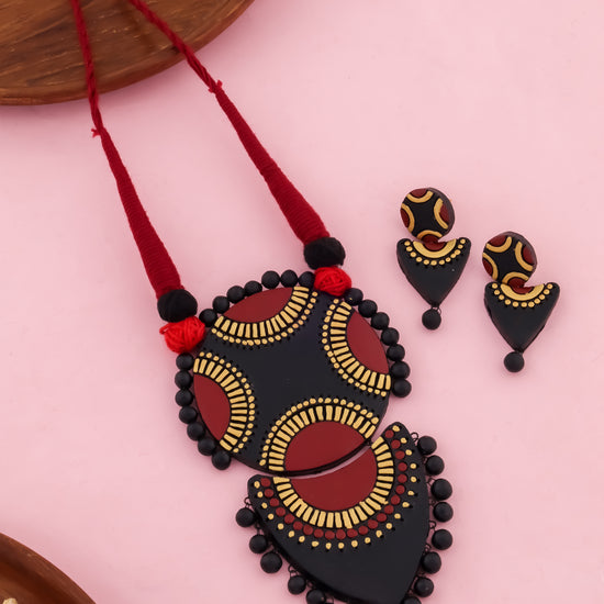 Avya Terracotta Choker Set