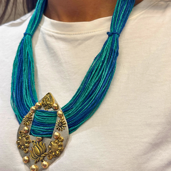 Niharika Two-tone Ocean Blue jute Necklace