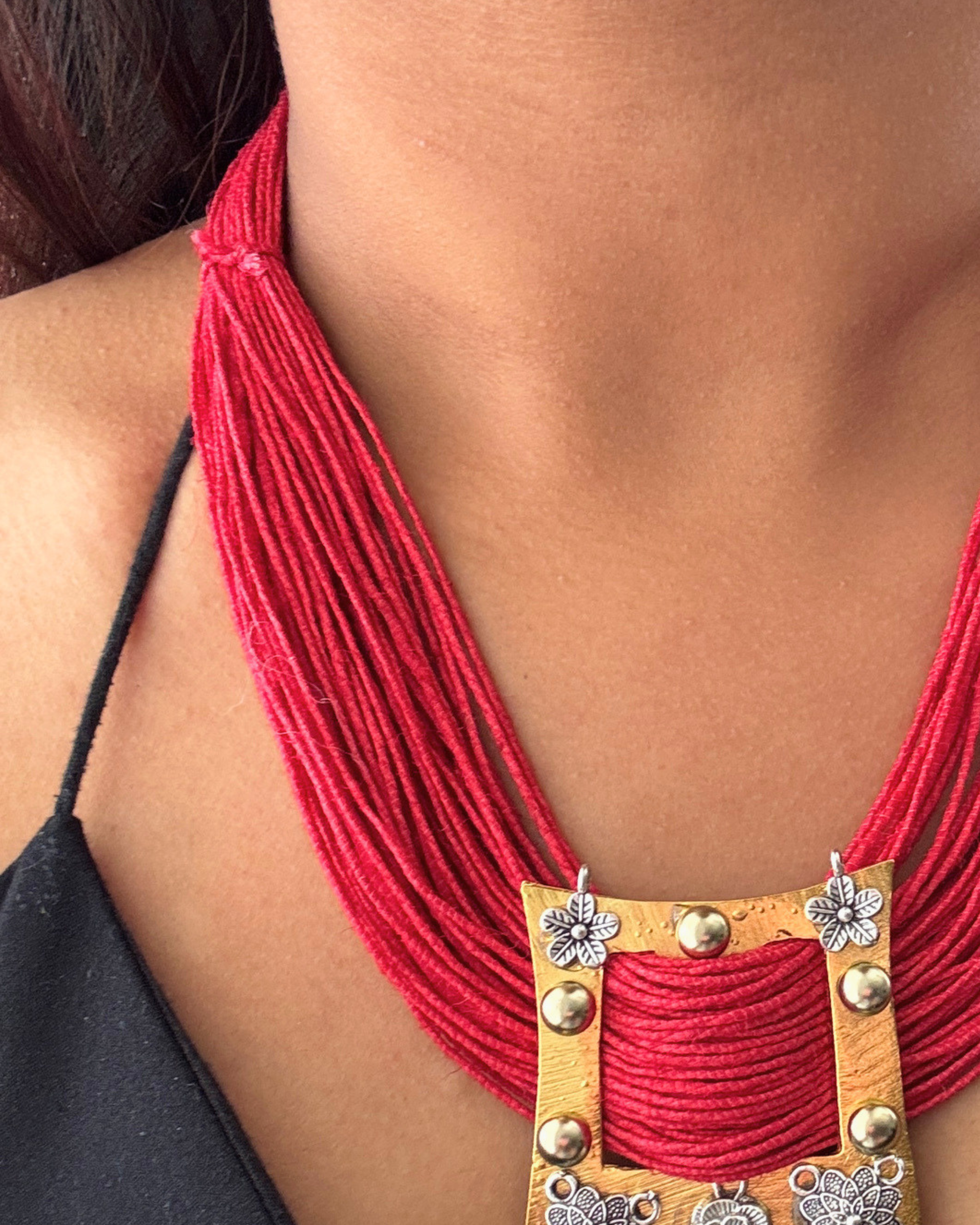 Prisha Red Jute Necklace