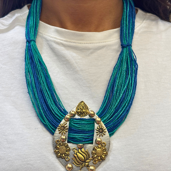 Niharika Two-tone Ocean Blue jute Necklace