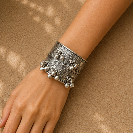 Devika Silver Oxidised Kada