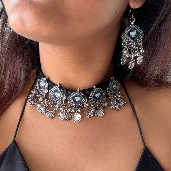 Nandi Oxidised Choker Set