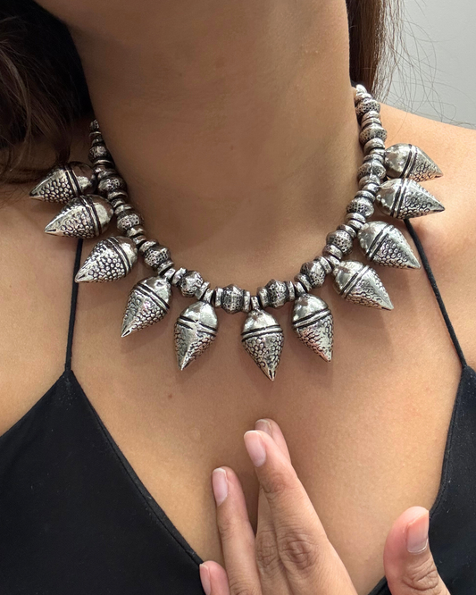 Dhun Silver Choker Set