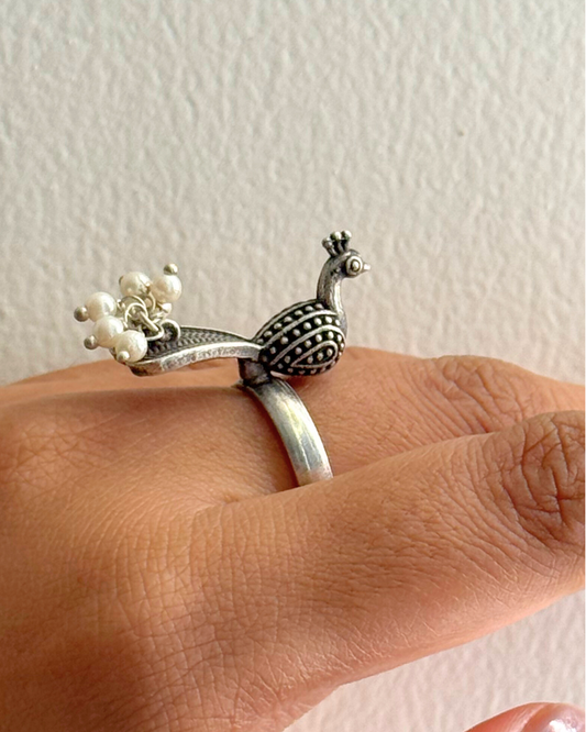 Peacock Silver Pearl Ring