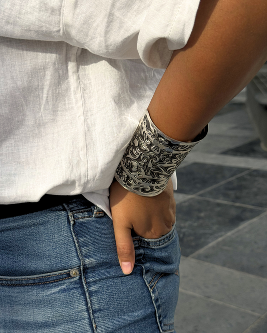 Shaili Tribal Long Silver Kada