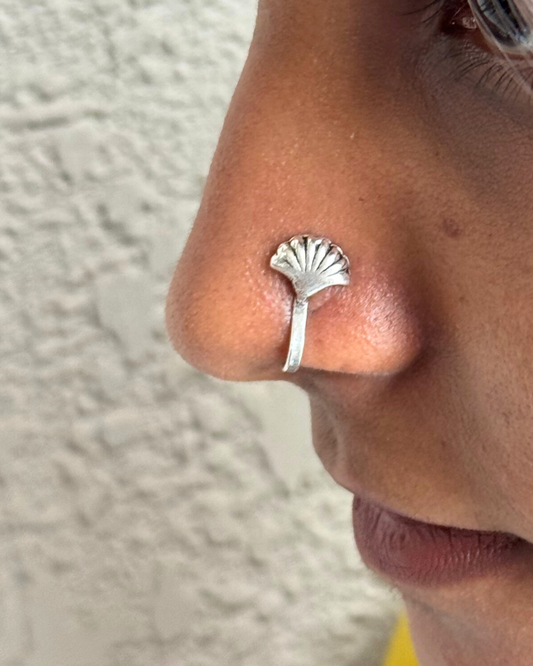 Shankh Nose Pin