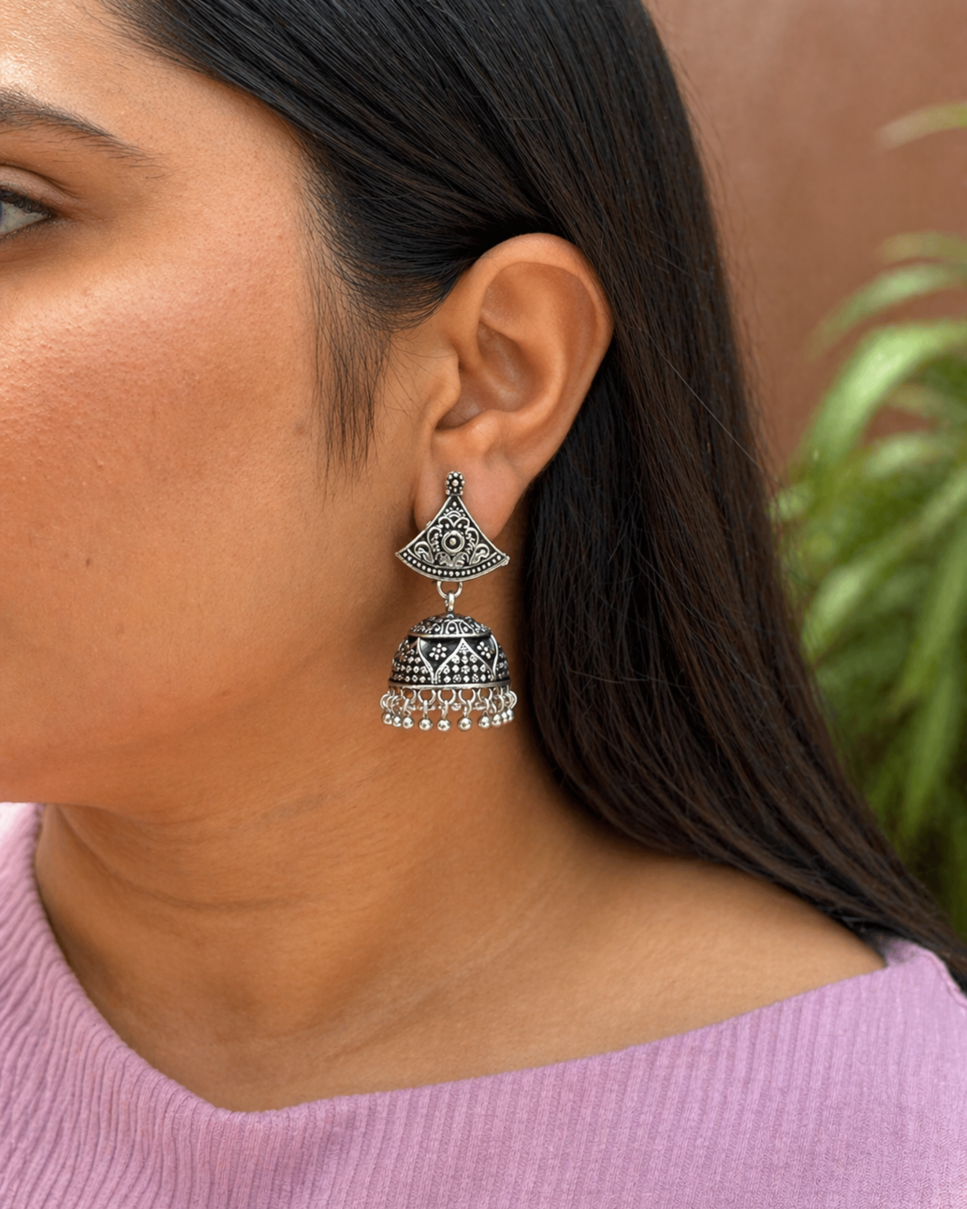 Nihaar Jhumka