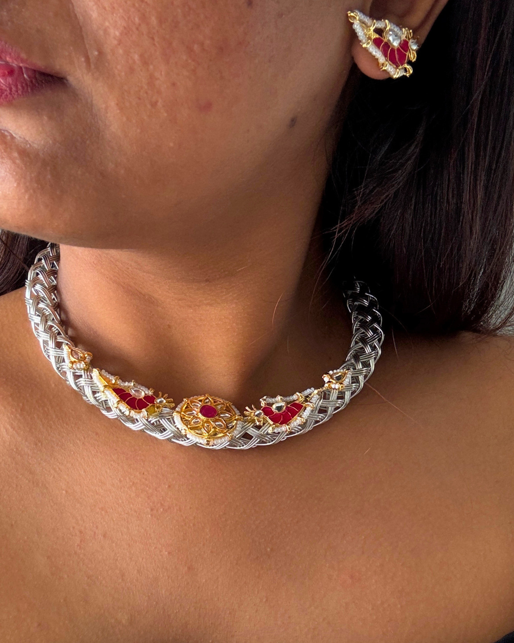 Chehek Silver Pink Kundan Hasli Set