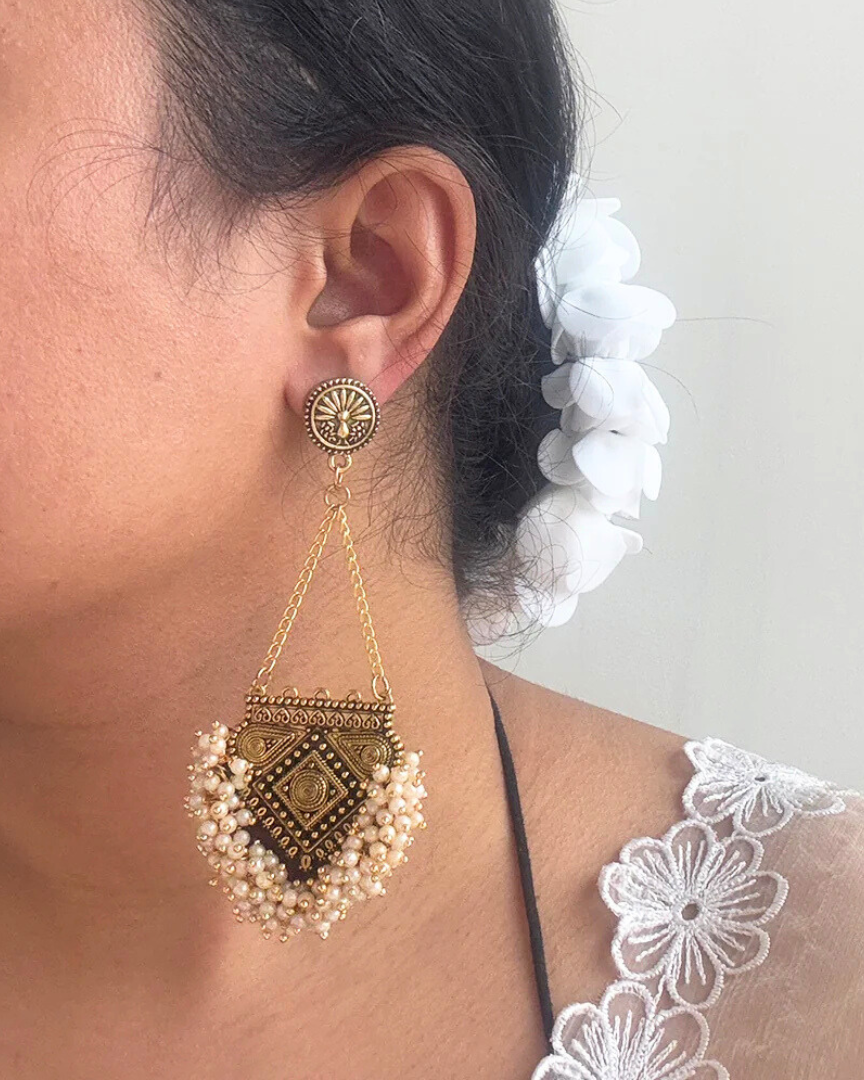 Tere Naina Long Earrings