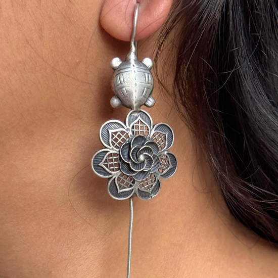 Mallika Black Oxidised Earcuff