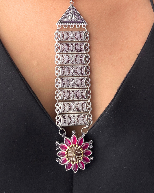 Phool Tie Hasli Set