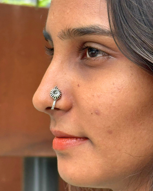 Kumud Nose Pin