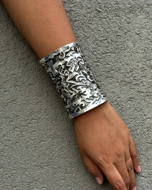 Shaili Tribal Long Silver Kada
