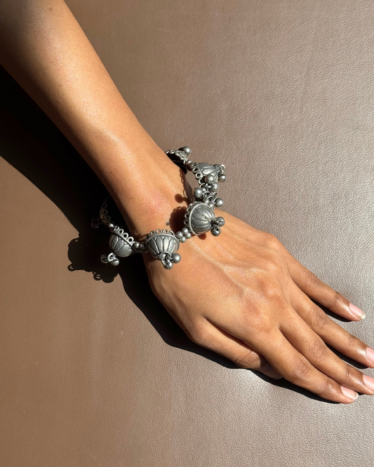 Garba Oxidised Kada