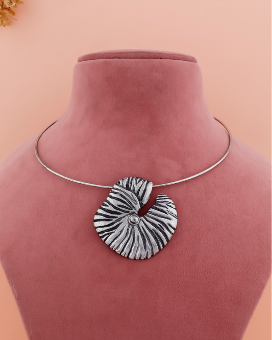 Tiger Print Kokil Silver Hasli