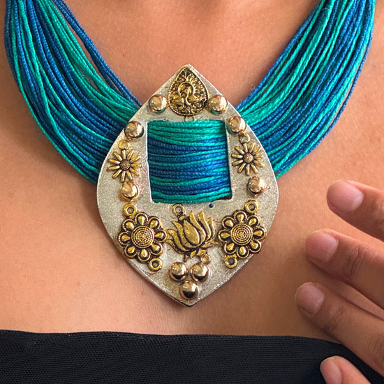 Niharika Two-tone Ocean Blue jute Necklace