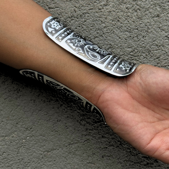 Dhyana Tribal Long Silver Kada