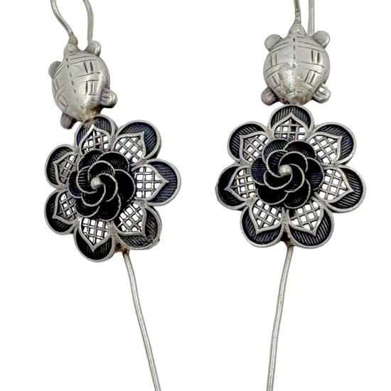 Mallika Black Oxidised Earcuff