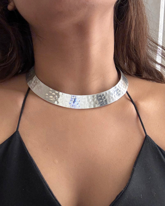 Hammered Silver Yashoda Hasli
