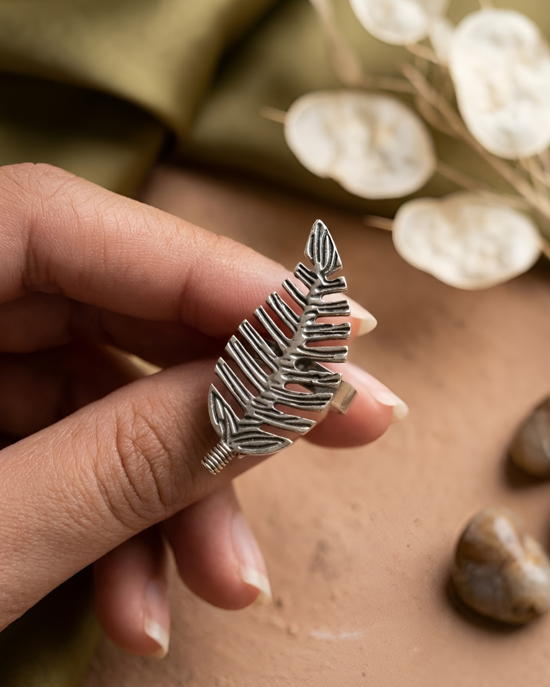 Leaf Oxidised Ring