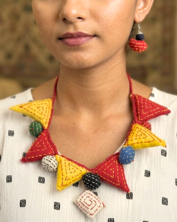 Surili Necklace Set
