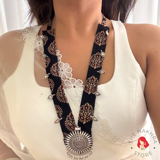 Raima Long Necklace Set