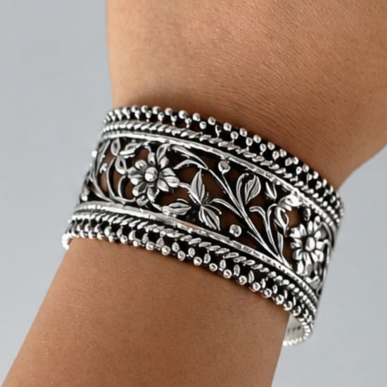 Mumtaz Oxidised Kada