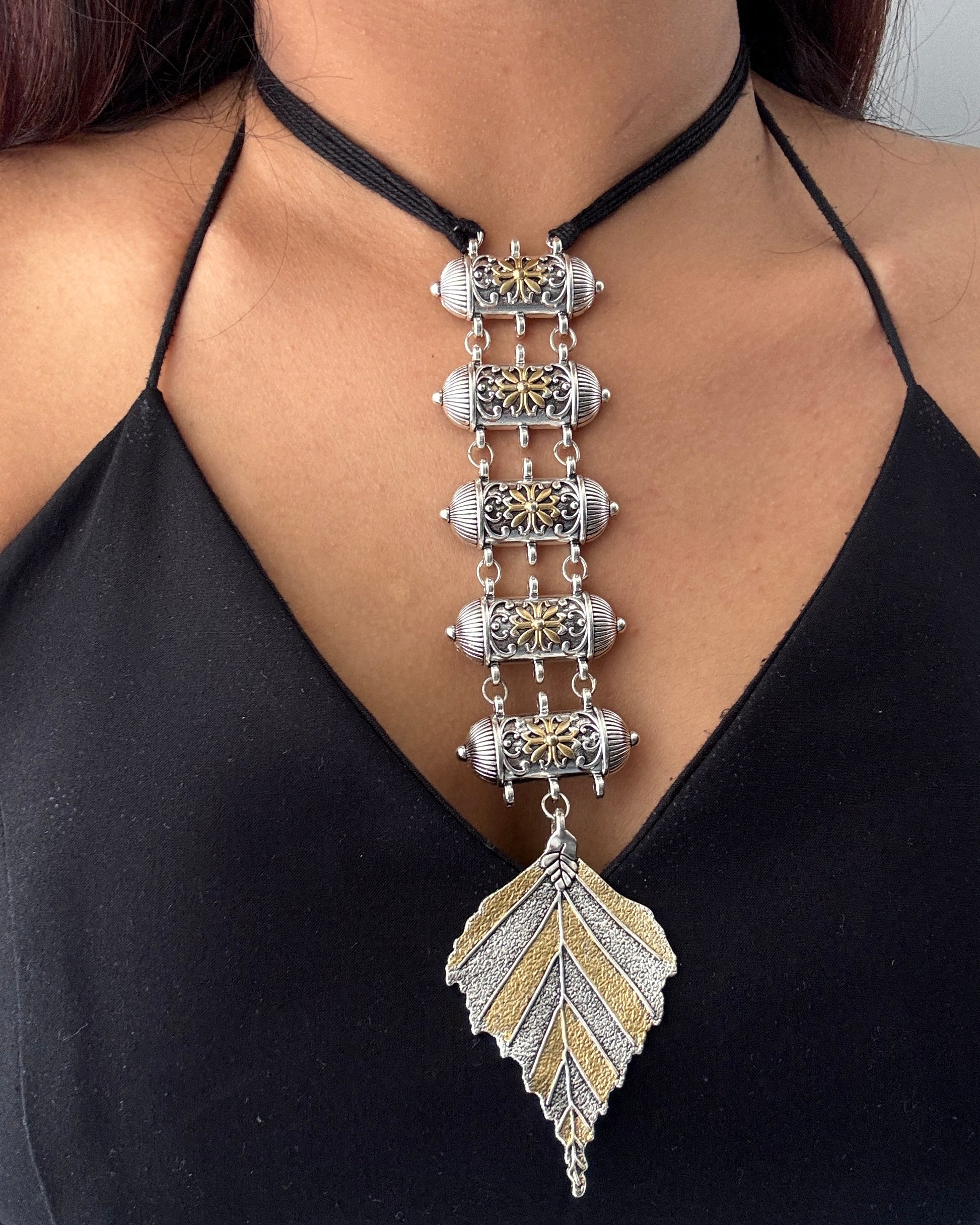 Leaf Dual-tone Tie Choker Set
