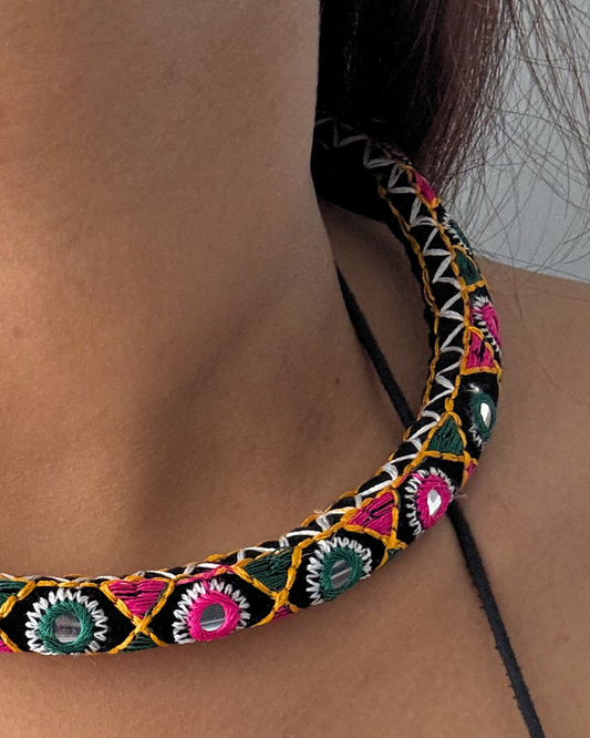 Aaorohi Kutchi Hasli