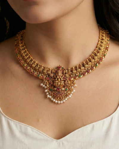 Anshula Temple Necklace Set