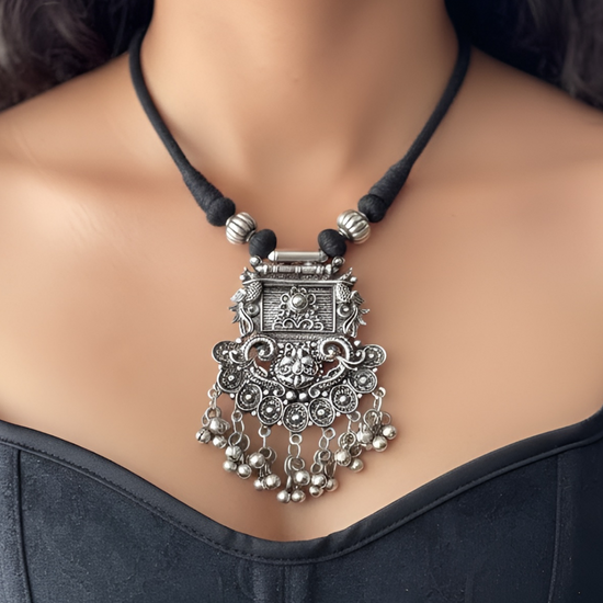 Anushka Choker Set