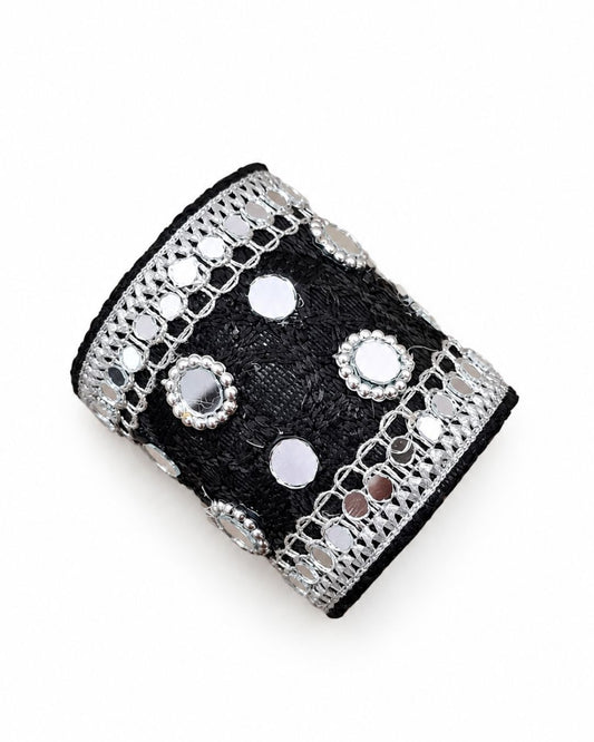 Black Gotta Patti Kada