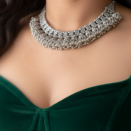 Dhairya Necklace Set