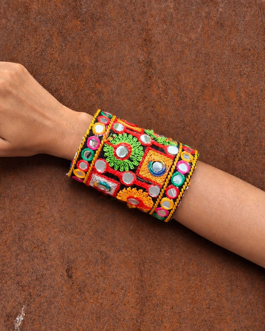 Divya Kutchi Multicolour Kada
