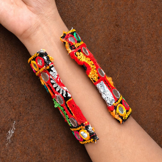 Divya Kutchi Multicolour Kada