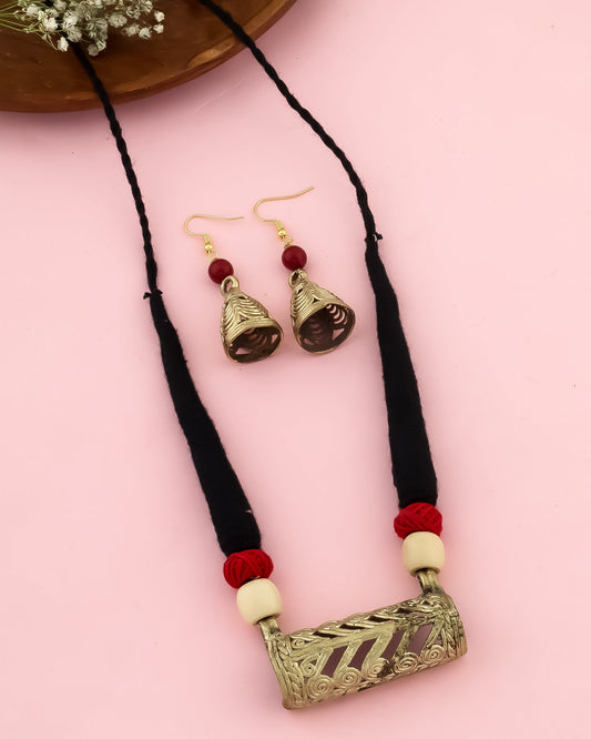 Malavika Dokra Choker Set