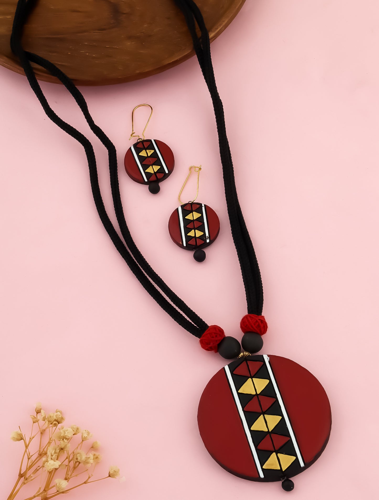 Momita Necklace Set