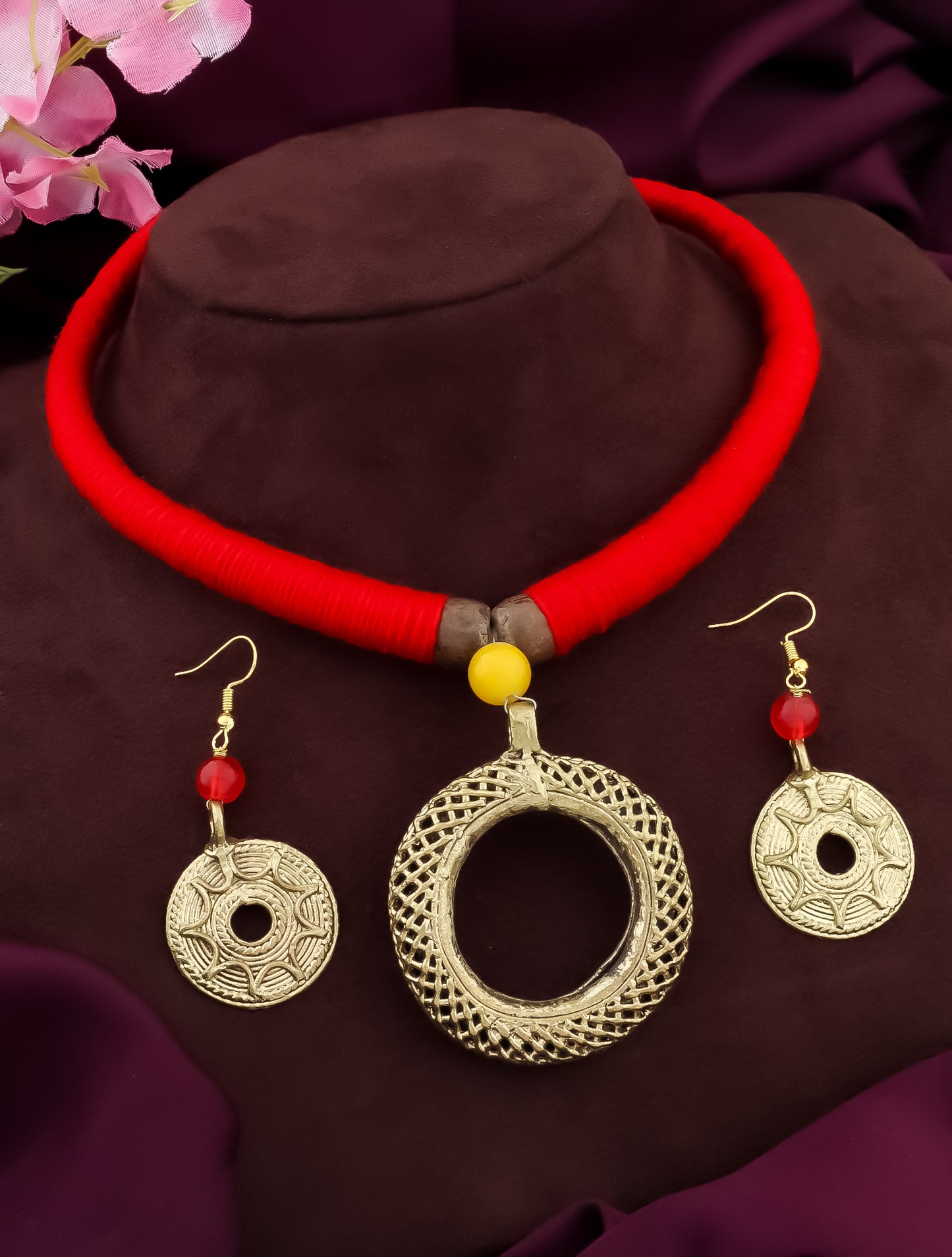 Aishani Dokra Choker Set