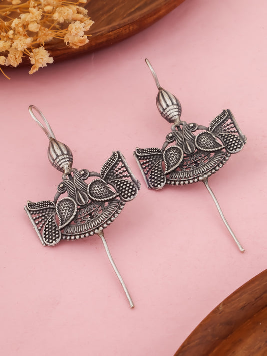 Morepankh Oxidised Earcuff