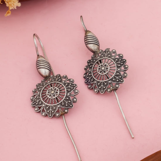Rashmika Oxidised Earcuff