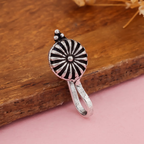 Peacock nose pin
