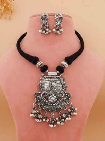 Anushka Choker Set