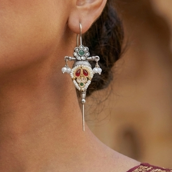 Kumud Kundan Oxidised Earrings