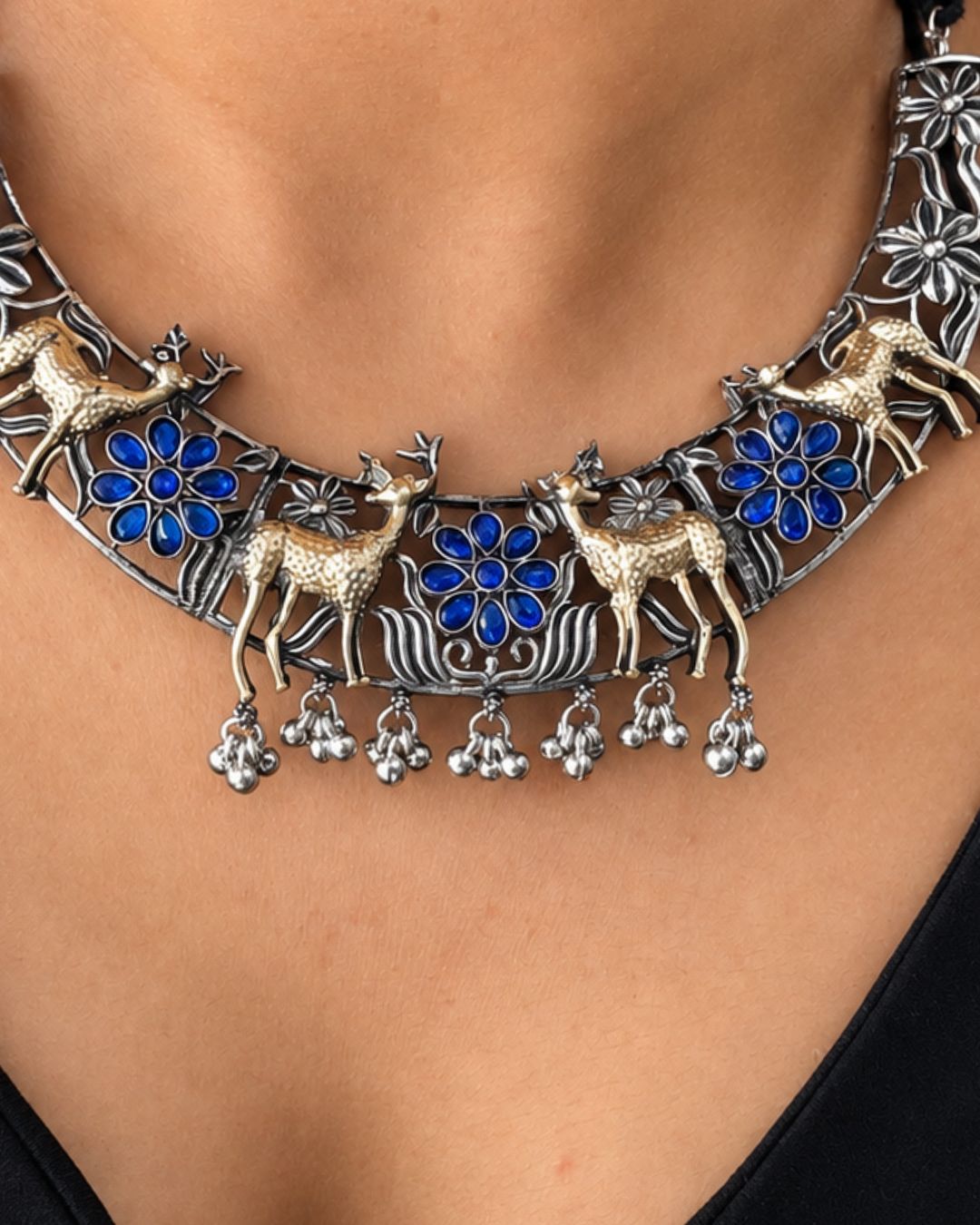 Neela Hiran Choker Set